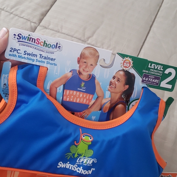 2 pc. Swim trainer with shorts 2- 4 years old - Picture 3 of 5